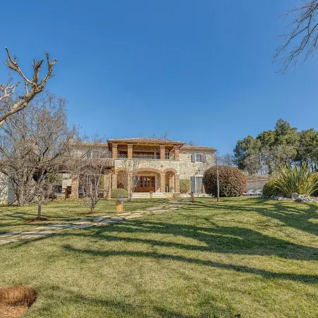 Semesterbostad Graziella *