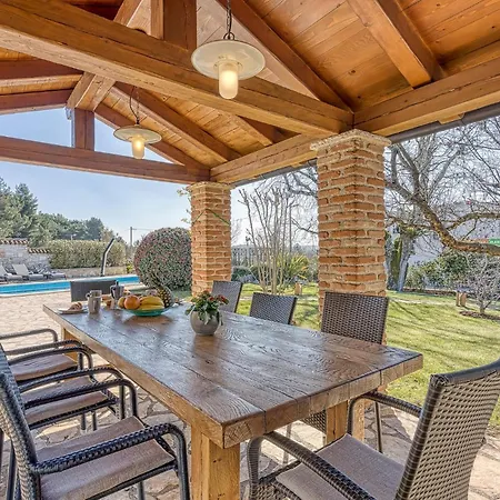 بيت للعطل Graziella